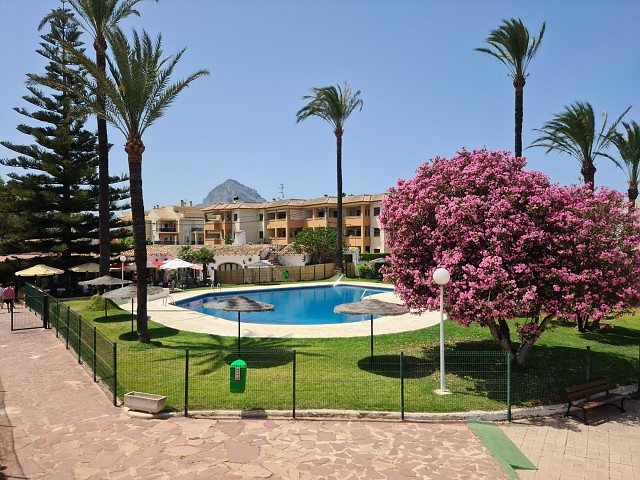 https://www.clubtenisjavea.com/public/images/cache/640x480/20220618_152128-1662305278.jpg