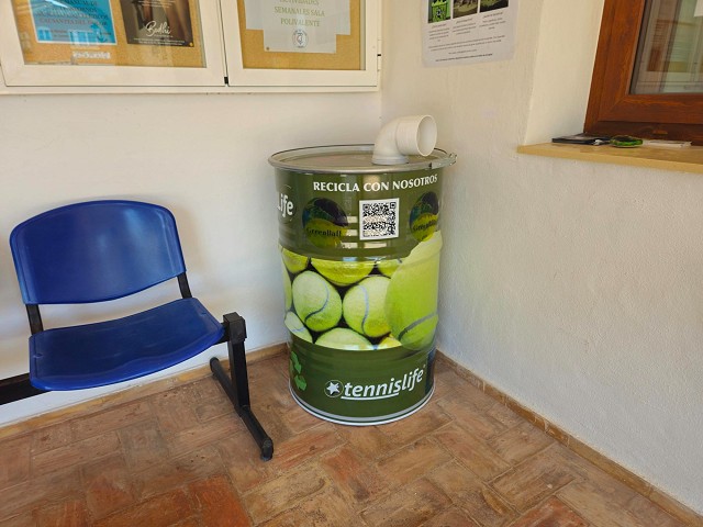 Reciclaje de pelotas de tenis y pádel