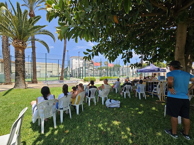 https://www.clubtenisjavea.com/public/images/cache/640x480/20250706_132339-1752085022.jpg