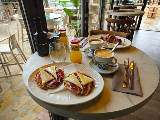 Desayunos en el Bar-Restaurante