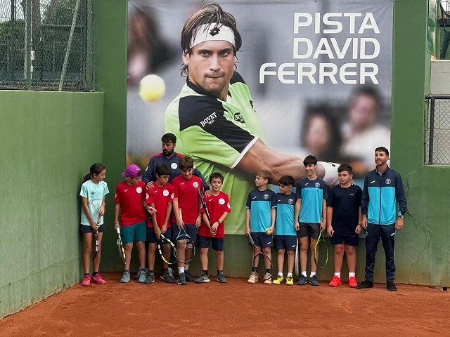 Debut del equipo alevín de tenis